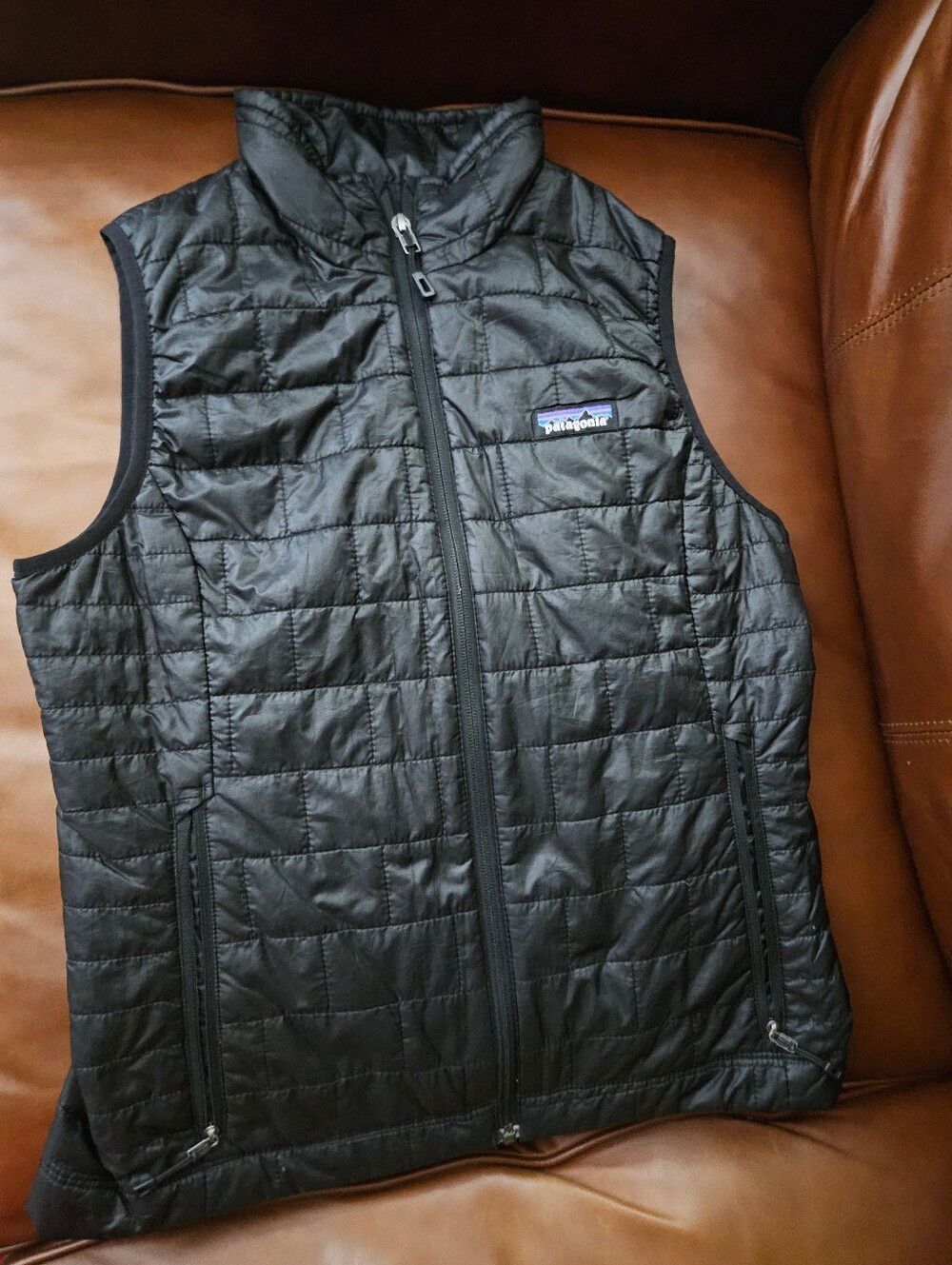 Patagonia Women's Black Quilted Insulated Full Zip Vest Size Small - Picture 2 of 8
